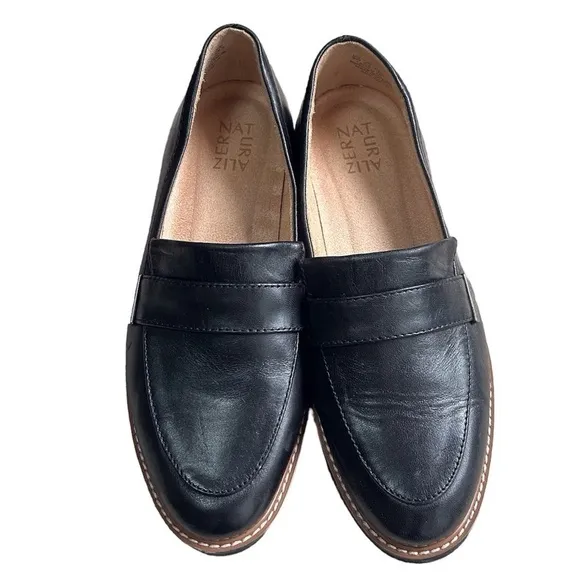NWOB Black Leather Loafers, Size 9 Wide