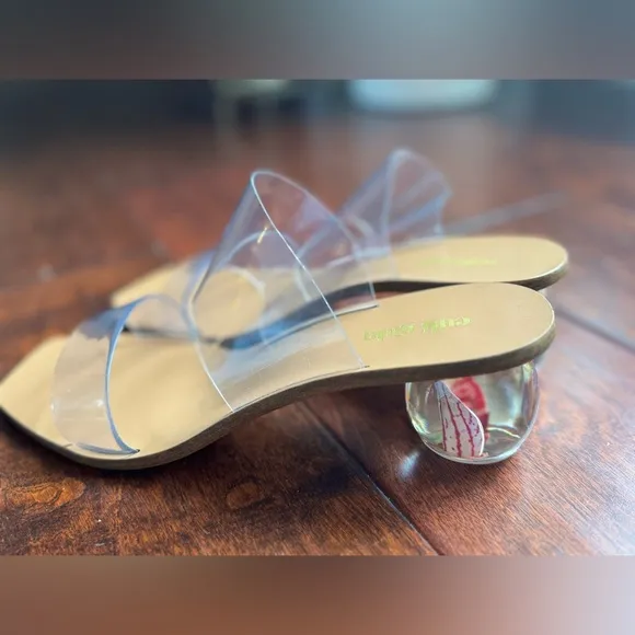 NWOB Cult Gaia Jila Sandal in Orchid Clear, Size 39.5