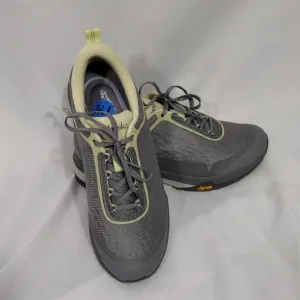 NWOB Dansko Makayla sneakers grey mesh waterproof outdoor Size 7.5/38