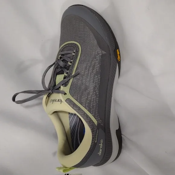 NWOB Dansko Makayla sneakers grey mesh waterproof outdoor Size 7.5/38