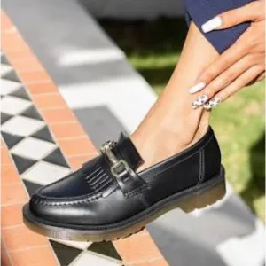 NWOB Dr. Martens Adrian Snaffle Smooth Leather Kiltie Loafers US W7/M6