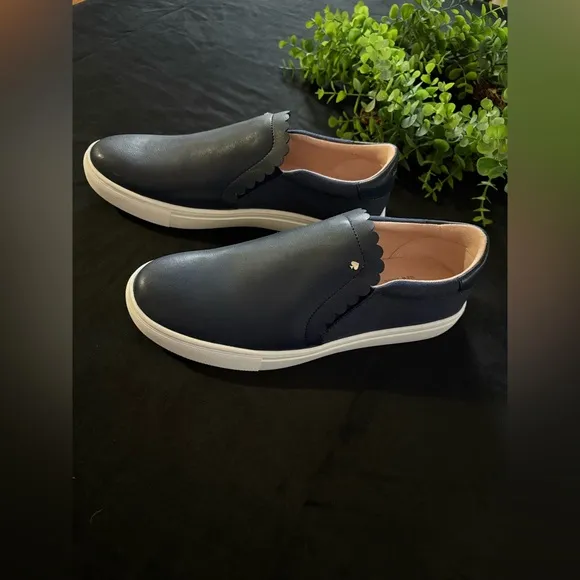 NWOB Kate Spade Aleta Scalloped Slip-on Sneakers