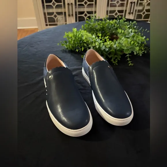NWOB Kate Spade Aleta Scalloped Slip-on Sneakers