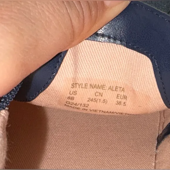 NWOB Kate Spade Aleta Scalloped Slip-on Sneakers