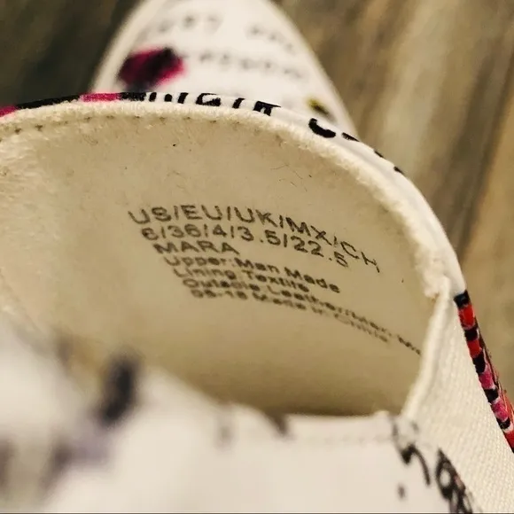 NWOB Kenneth Cole Floral Mara Slip-On Sneakers