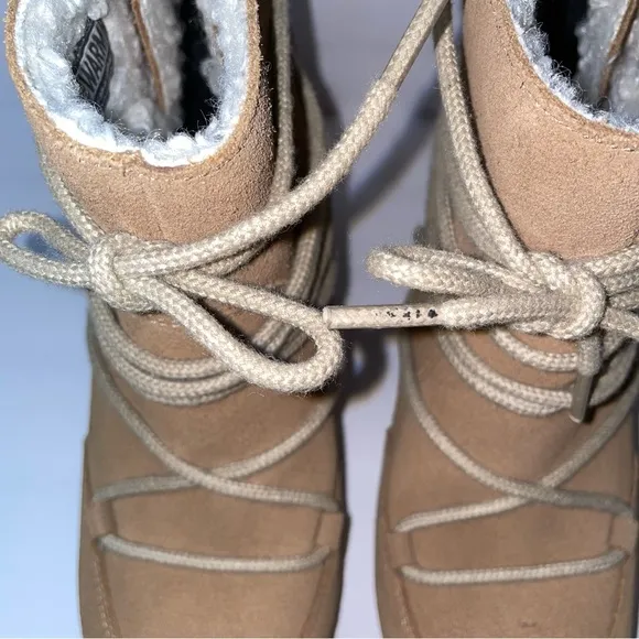 NWOB Merrell Wedge Polar Boots