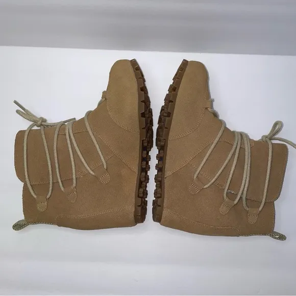 NWOB Merrell Wedge Polar Boots