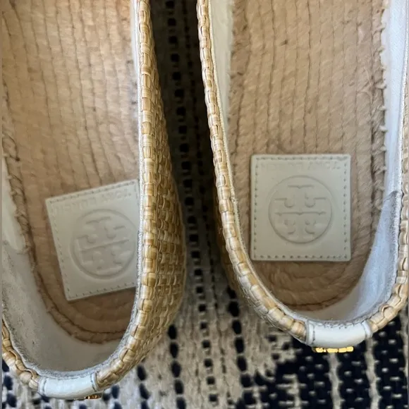 NWOB Tory Burch Flat Raffia Embroidered Espadrilles Fruit Basket