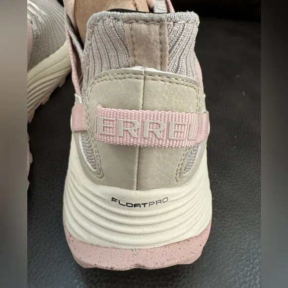 NWOB…Merrell Embark Lace Sneakers in Pink. Size 10. Vibram EcoStep Sole. Size 10