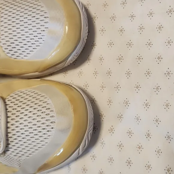 NWOT, Adidas by Stella McCartney white/yellow low-top mesh sneakers sz 10.5