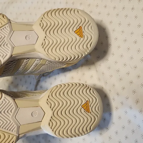 NWOT, Adidas by Stella McCartney white/yellow low-top mesh sneakers sz 10.5