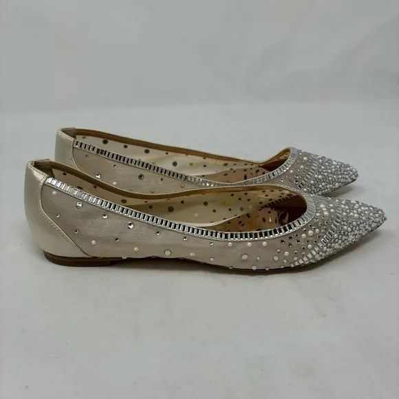 NWOT Badgley Mischka Babette Bejeweled Mesh Pointed Toe Flats Size 7 Wedding