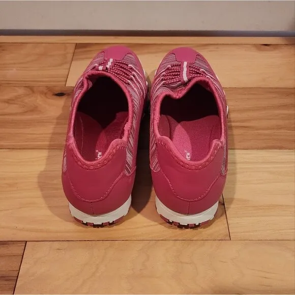 NWOT CVSPORT Comfortview Tory pink and white slip on sneakers 8.5M