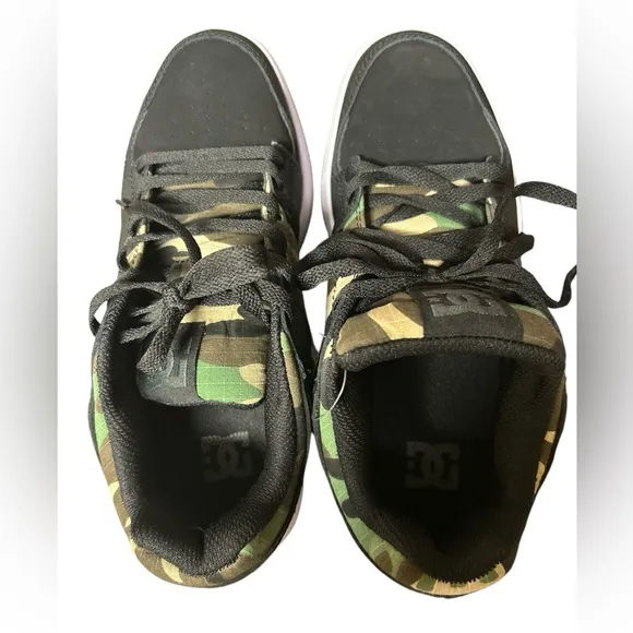 NWOT DC Black and Camo Sneakers