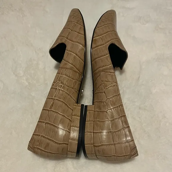 NWOT Lulus Lucah Sand Crocodile Leather Loafers