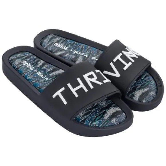 NWOT Melissa Beach Slides   Baja East ad Black &amp; White Slipper Size 9