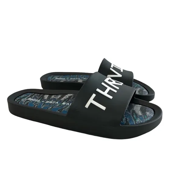 NWOT Melissa Beach Slides   Baja East ad Black &amp; White Slipper Size 9