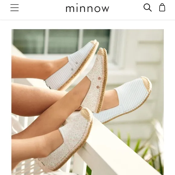 NWOT minnow x sea star children's antique floral beachcomber espadrille