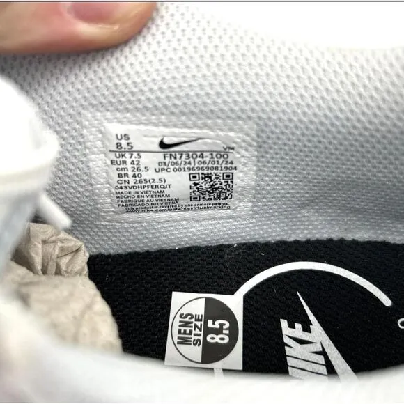 NWOT Nike Air Max Low Mesh Upper Lace Up White Black Sneakers US 8.5