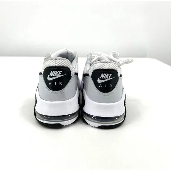 NWOT Nike Air Max Low Mesh Upper Lace Up White Black Sneakers US 8.5