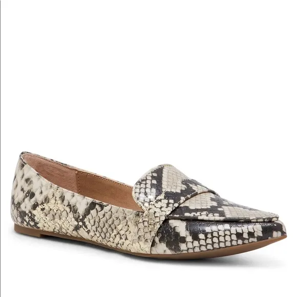 NWOT Steve Madden Jainna snakeskin loafer