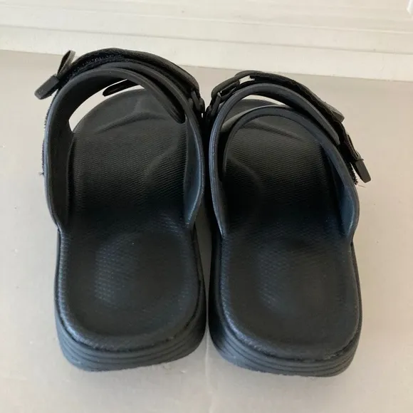 NWOT Suicoke Free People Urich Black Foam Hook &amp; Loop Sandal Slides Sz 6