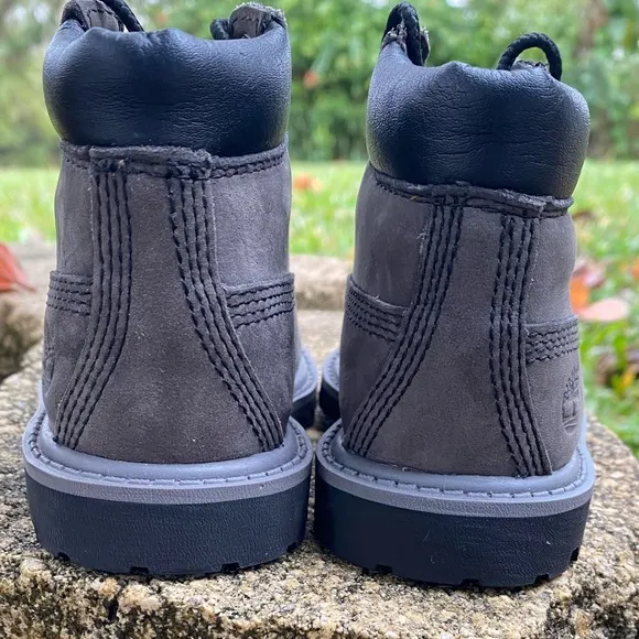 NWOT Timberland Gray and Black Waterproof Boots Toddlers Size 5