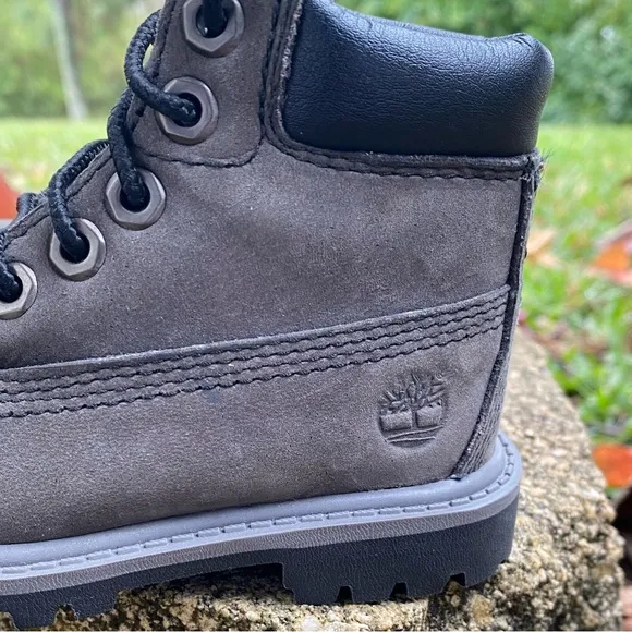 NWOT Timberland Gray and Black Waterproof Boots Toddlers Size 5