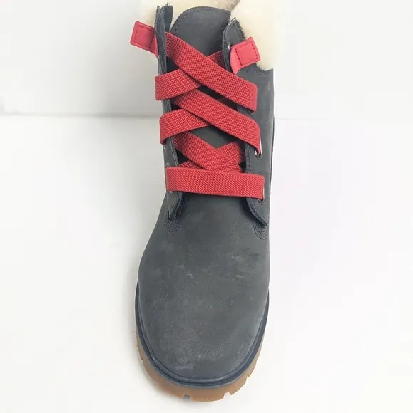 NWOT Timberland Jayne boots