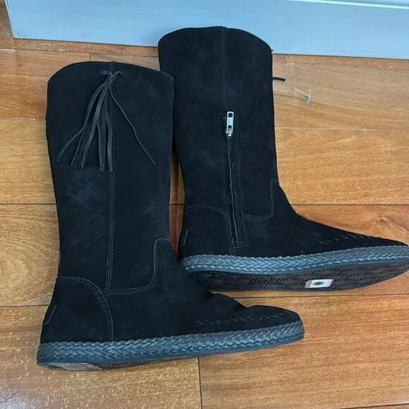 NWOT Ugg Kelleen Black Suede Knee-High Boots with Tassel size 8