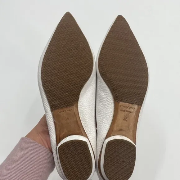 NWOT Vero cuoio white leather Italian loafers no box size 36/6