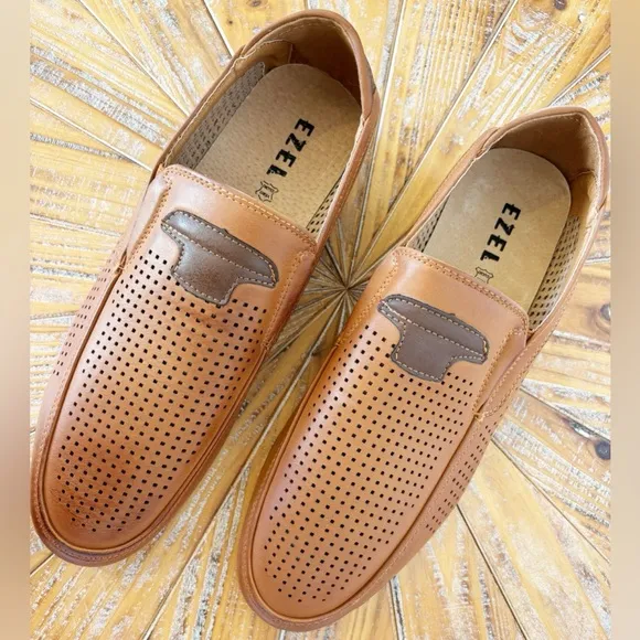 NWOTMen's Perforated Genuine Leather Brown Loafers in Size 11