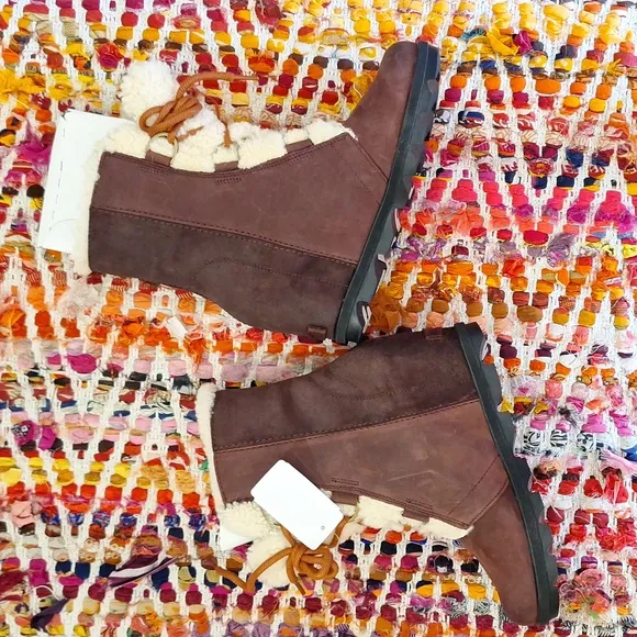 NWT Anthropologie Sorel Shearling waterproof wedge boots 9.5