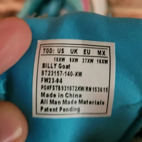 NWT BILLY Footwear Kids Unisex Goat Sneakers for Toddlers Size 10XW
