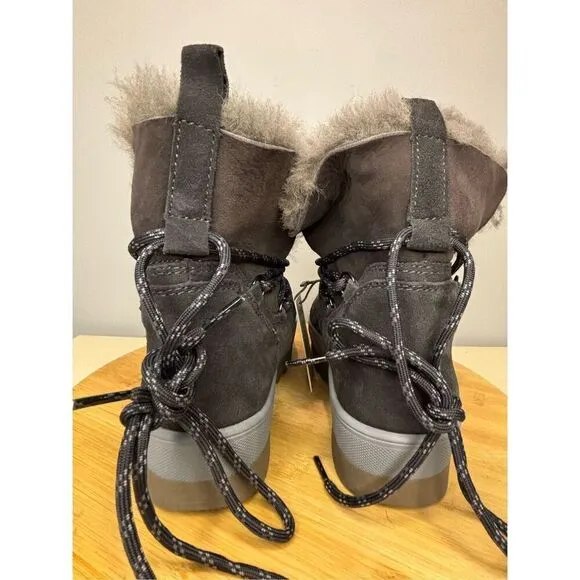 NWT Cougar Women's V-Five-S Faux Fur Lined Lace Up Winter Boots Gray Size 6
