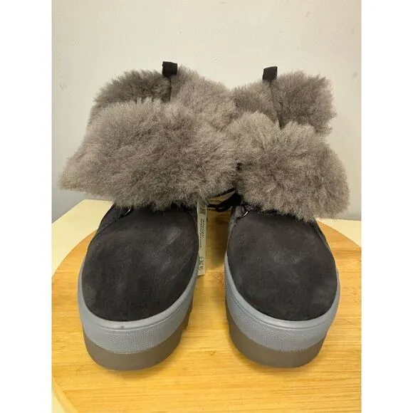 NWT Cougar Women's V-Five-S Faux Fur Lined Lace Up Winter Boots Gray Size 6