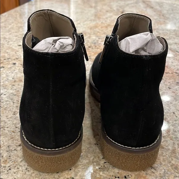 NWT Italeau Foliana Black Suede Ankle Boots 38.5 Italian Leather 8.5 Waterproof