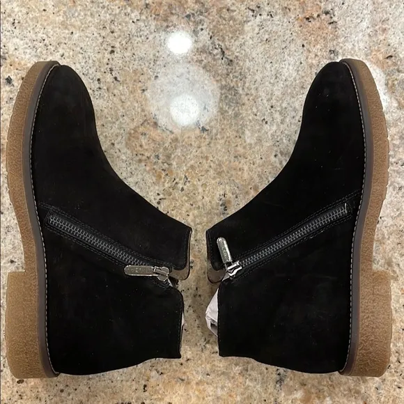 NWT Italeau Foliana Black Suede Ankle Boots 38.5 Italian Leather 8.5 Waterproof