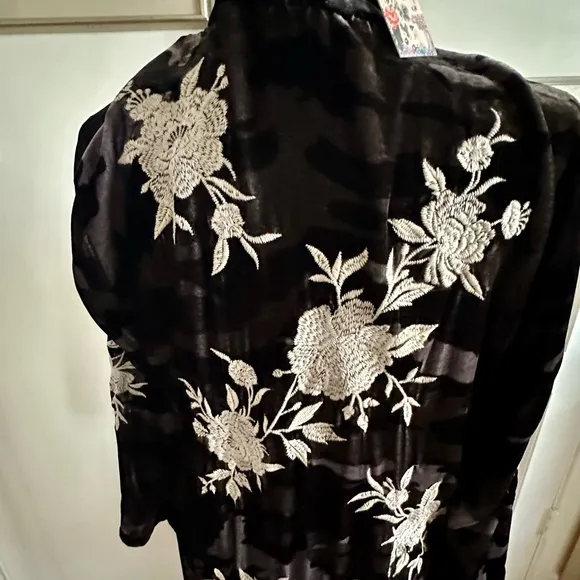 NWT Johnny Was Embroidered Velvet Coat M