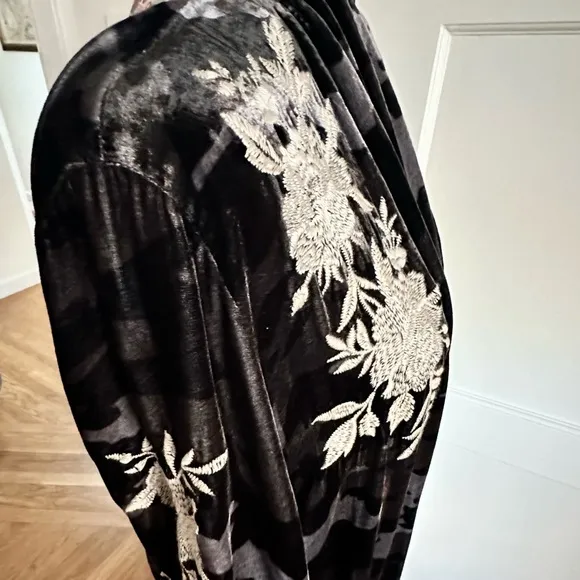 NWT Johnny Was Embroidered Velvet Coat M