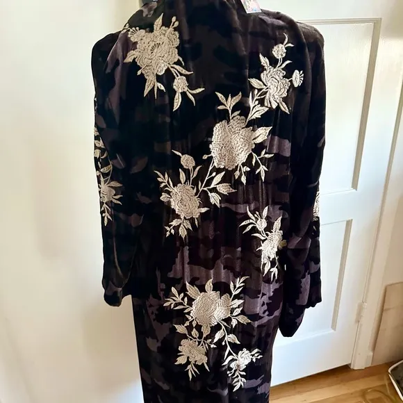 NWT Johnny Was Embroidered Velvet Coat M