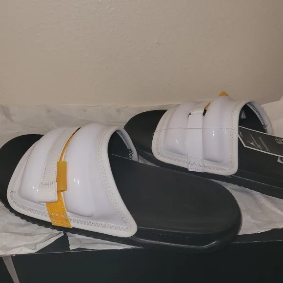 NWT Jordan Super Play Slides Men 9
