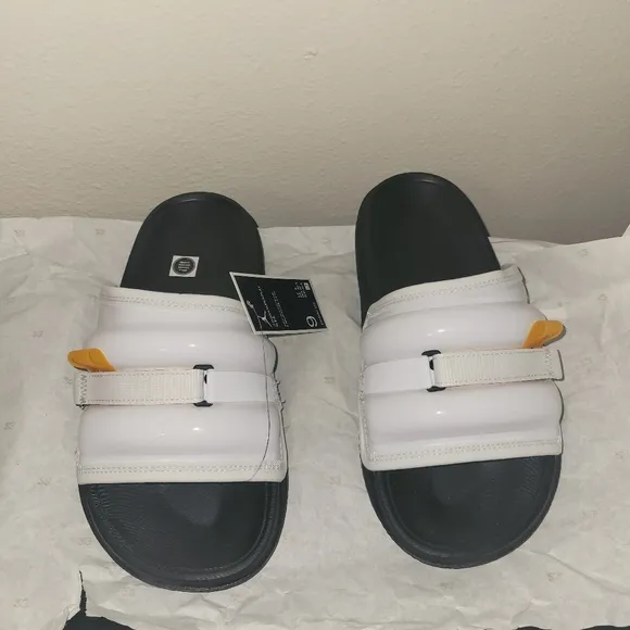 NWT Jordan Super Play Slides Men 9