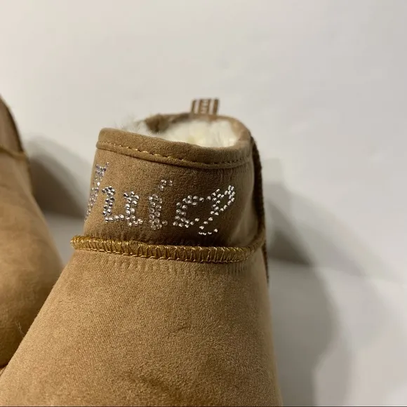 NWT Juicy Couture Womens Tan Kerri Boots Booties Winter Faux Fur White
