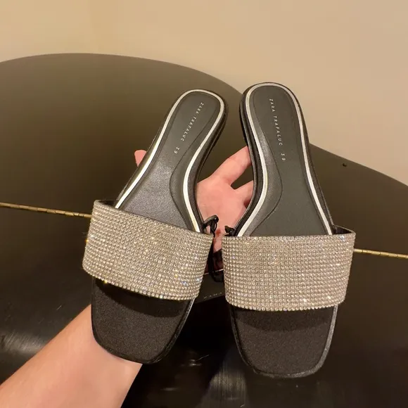 NWT Luxury Spring Summer Beach Zara Bejeweled Embellished Slides/sandals/shoes