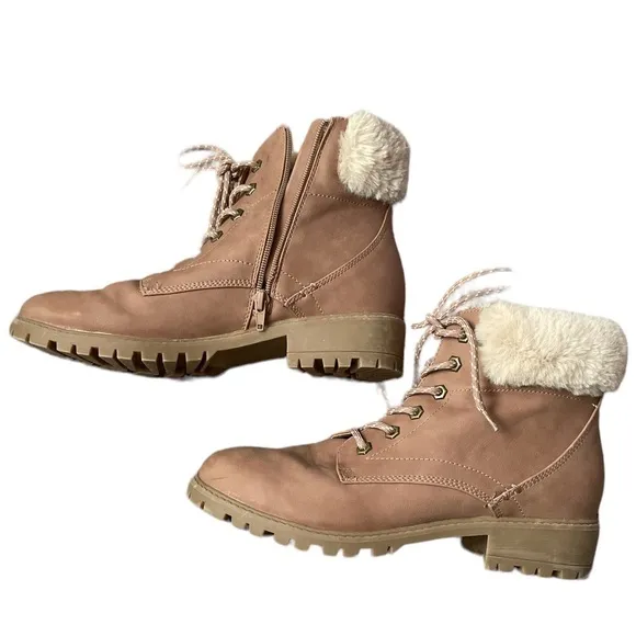 NWT Madden Girl Fritz Blush Pink Faux Fur Winter Snow Heeled Boots (size 10)