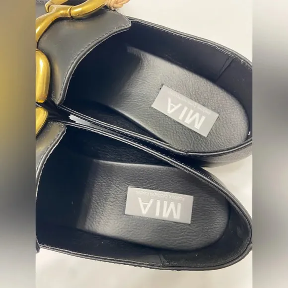 NWT MIA|| Matea Loafers, Fall Essentials. Size 6.5