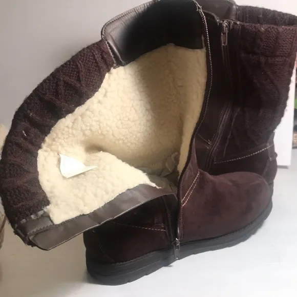 NWT MUK LUKS LINED BOOTS