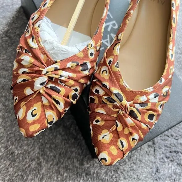 NWT Naturalizer Renata Pointed Flats in Leopard Print 7.5