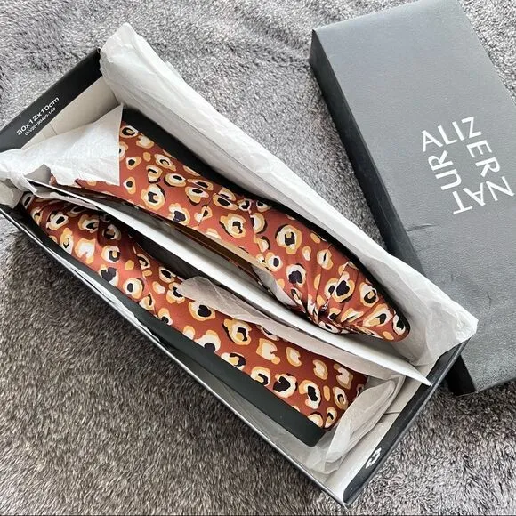 NWT Naturalizer Renata Pointed Flats in Leopard Print 7.5